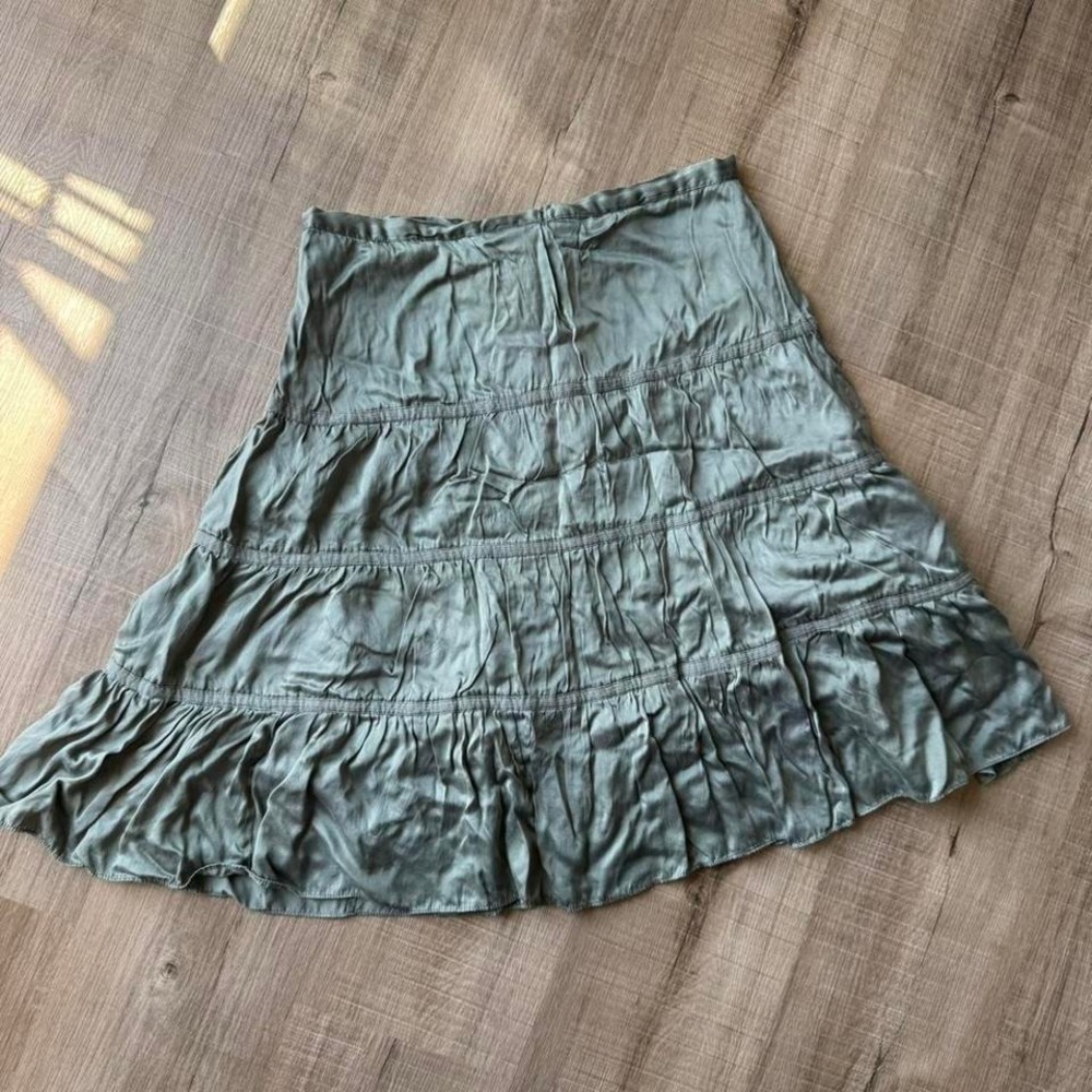 Y2K Silk Tiered Midi Skirt Women's Size 6 Warehouse Green Hippie Fairy Indie - Picture 2 of 8